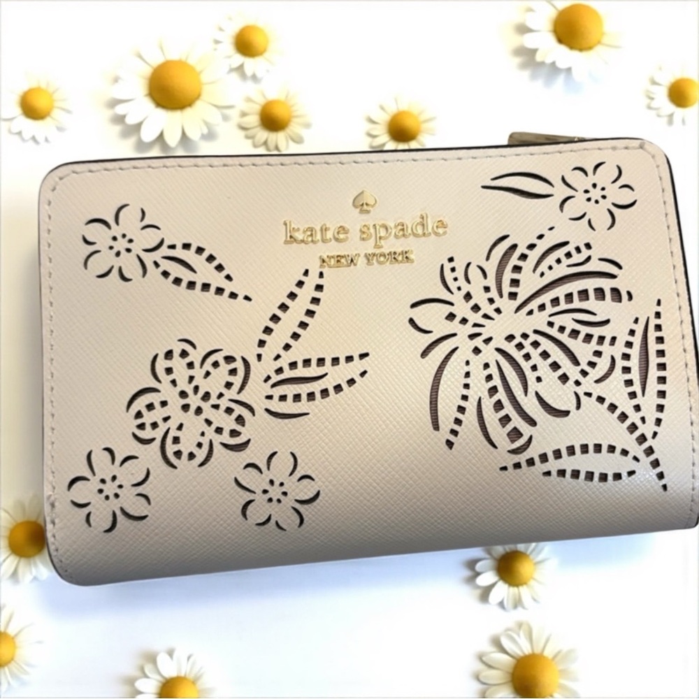 KATE SPADE Leather Wallet Bifold Perforated Floral CREAM GOLD NWT NEW